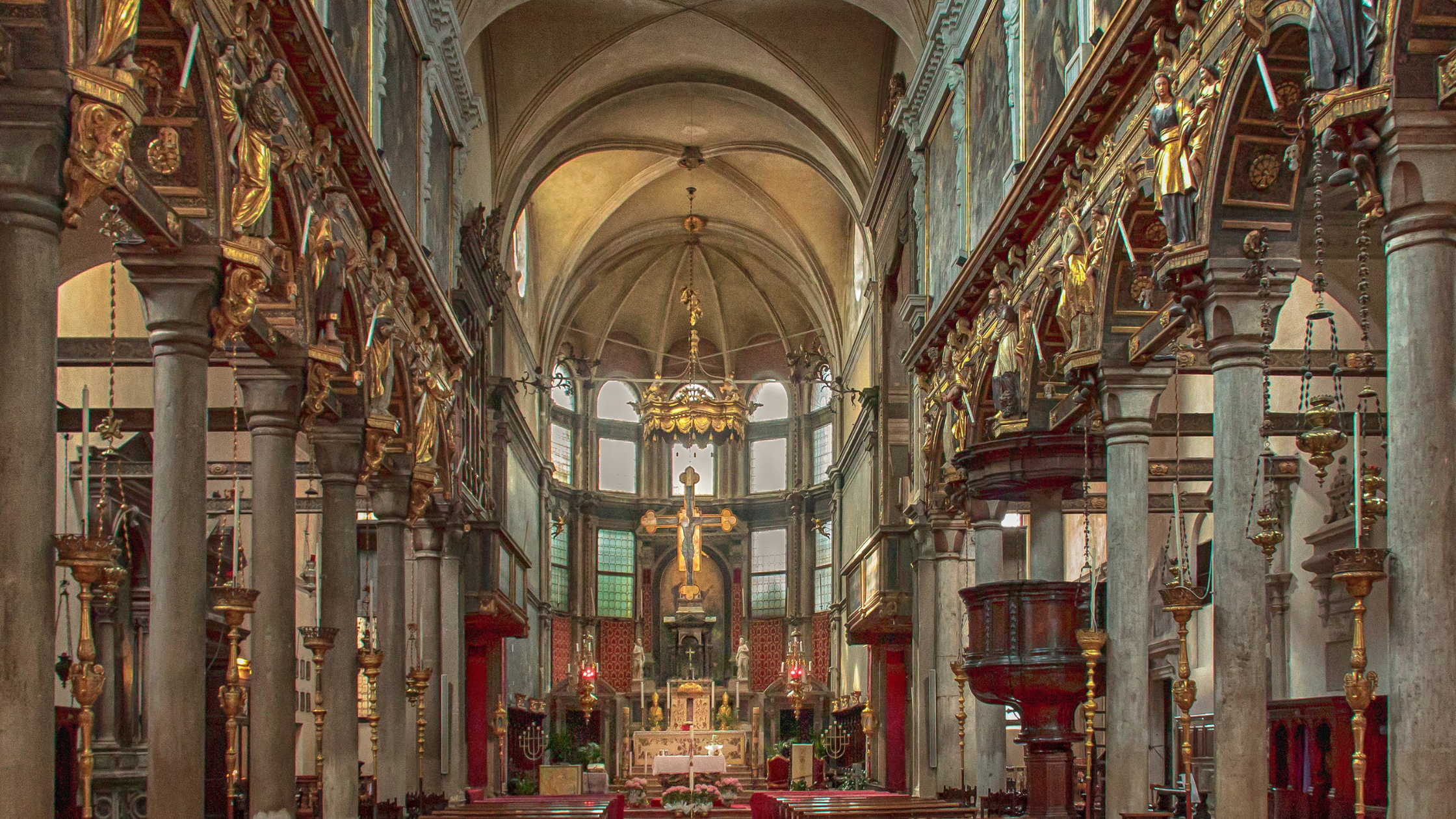 Is it a Sin Not to Go to Church? (Catholic View)