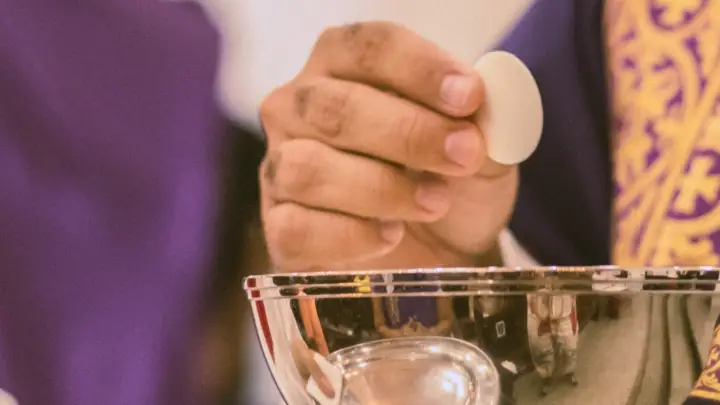 Is it a Sin to Receive Communion without Confession?